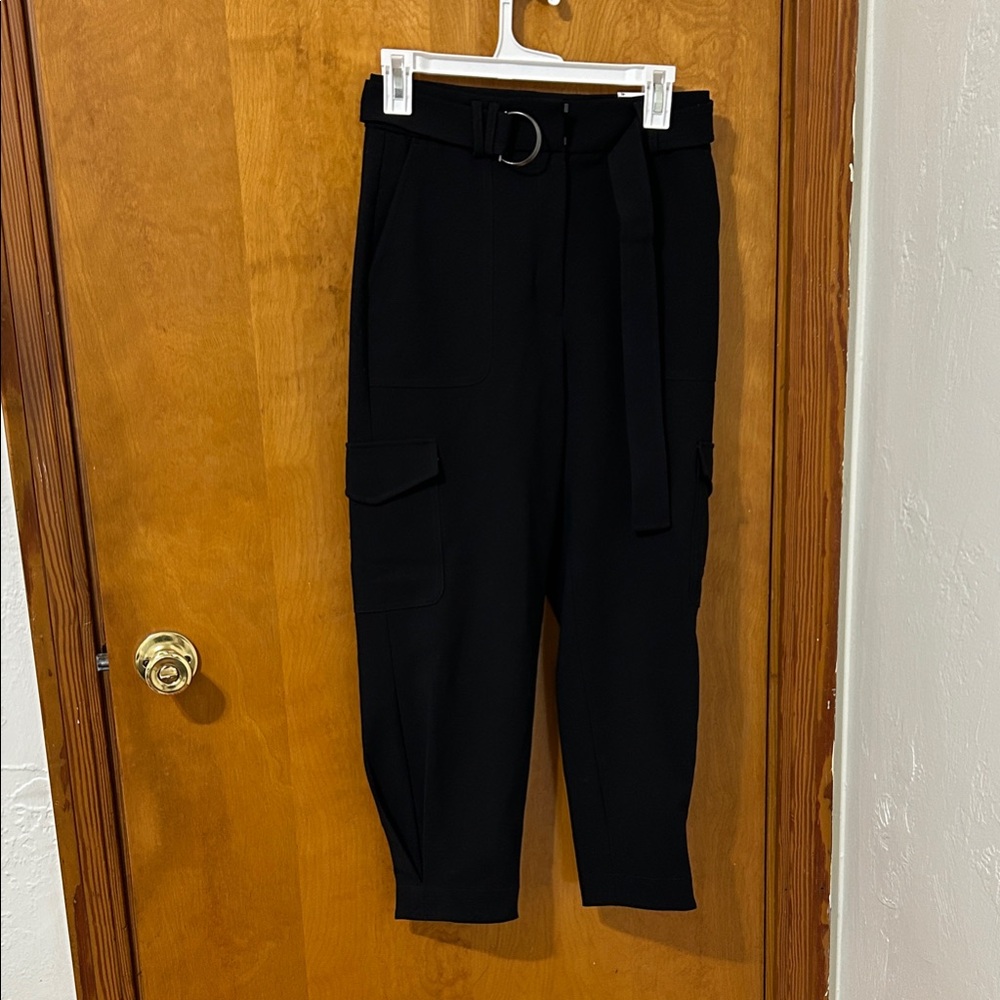 Express Black Cropped Cargo Pants - Picture 1 of 2
